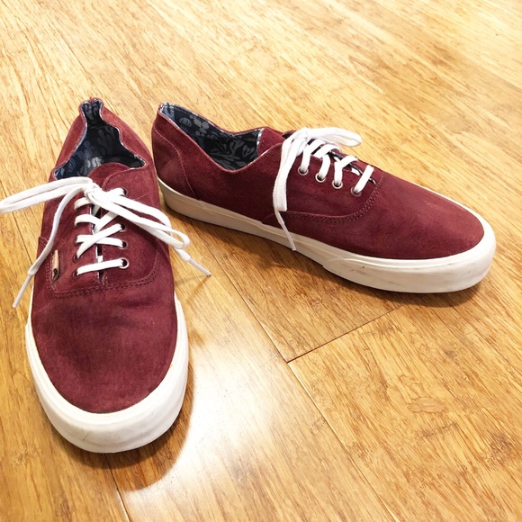 maroon low top vans